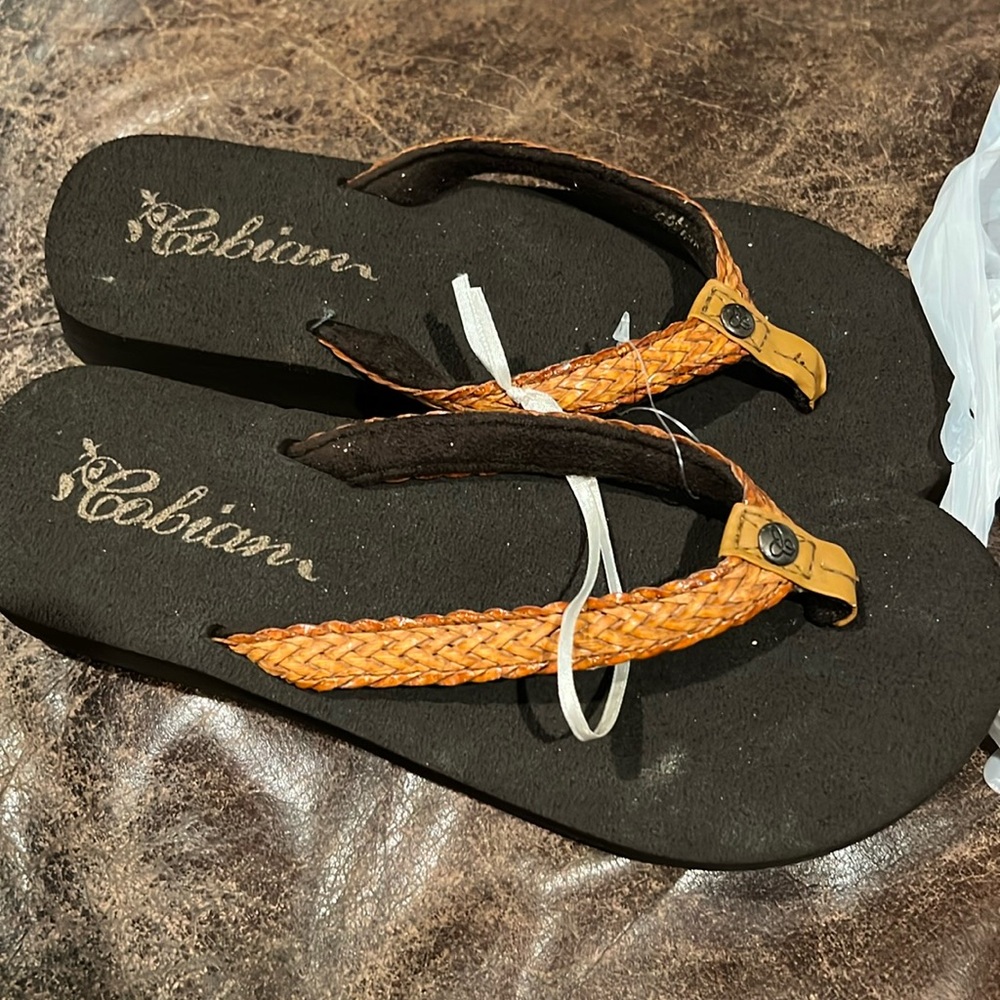 New Women's Cobian Braided Sandals Size 6
